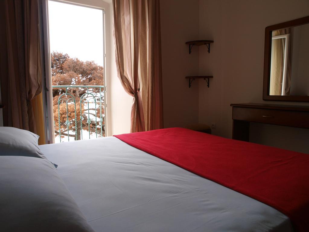 Apartments Obala Dragovic Petrovac Rum bild
